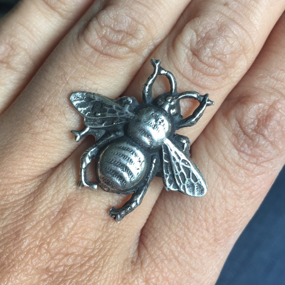 Sterling silver bee ring